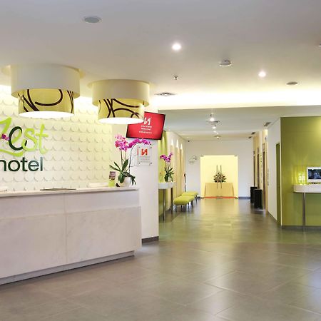 Zest Airport Jakarta By Swiss-Belhotel International Тангеранг Экстерьер фото