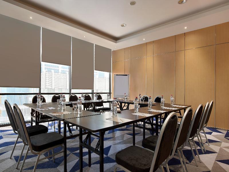 Zest Airport Jakarta By Swiss-Belhotel International Тангеранг Экстерьер фото