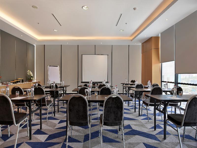 Zest Airport Jakarta By Swiss-Belhotel International Тангеранг Экстерьер фото